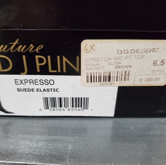 DONALD PLINER CHOCOLATE SUEDE LEATHER BOOTS. 6.5 - Picture 2 of 16